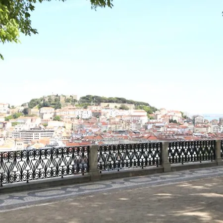 Apartamento Holiday Bairro Alto Apartman
