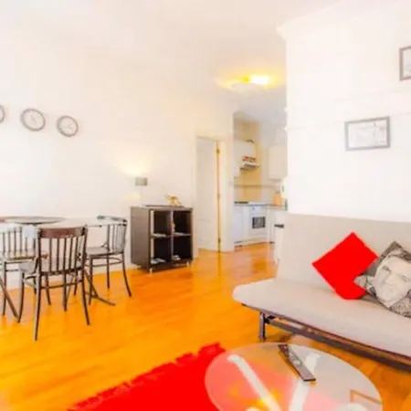 Apartamento Holiday Bairro Alto *